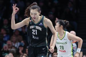 中国对决推迟——WNBA官方：航班机械故障致自由人对阵飞翼赛事延期