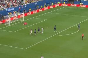 半场大比分！萨卡巧妙射门连中两元，英格兰以4-0领先法国！