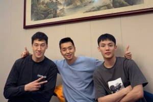 还有其他情况吗？同曦总经理分享与徐杰、杜润旺的合影：含金量持续增长