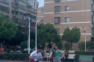 这哥们真是人生赢家啊！这样的生活要让多少吧友羡慕死啊