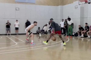 当NBA球星来到野球场，看看有没有你熟悉的面孔