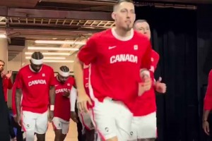 基本全是NBA球星！球迷：加拿大打个世预赛这么大阵仗！