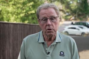 老雷论宽萨：首相应当拨通电话，特朗普都能做到，我们为何不能？