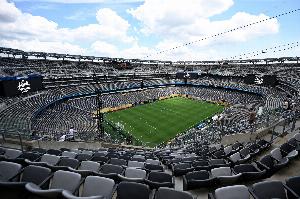 世界杯球场采用天然草皮，NFL球员广泛倡导使用天然草皮