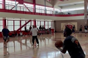 “苦曼巴”还能回NBA吗？奥拉迪波在球探组织的训练中大放异彩