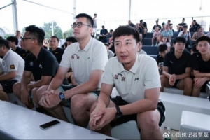 韩硕、张兆旭亮相西城争霸赛开幕式 北控新任主教练哈里斯将迅速与球队汇合