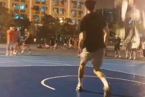来吧！我要求全校通报批评！