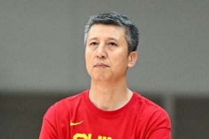 记者指出，韩国队晋级对中国男篮不利，需将胜负关系延续至第二阶段