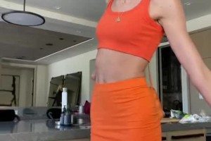 卡梅伦布林克这身材和颜值在WNBA算高的了吧
