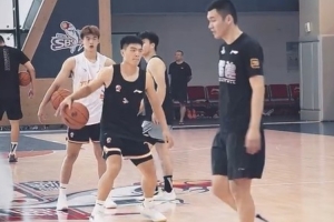 福建男篮夏季训练正进行！聚焦现在，持续精进！
